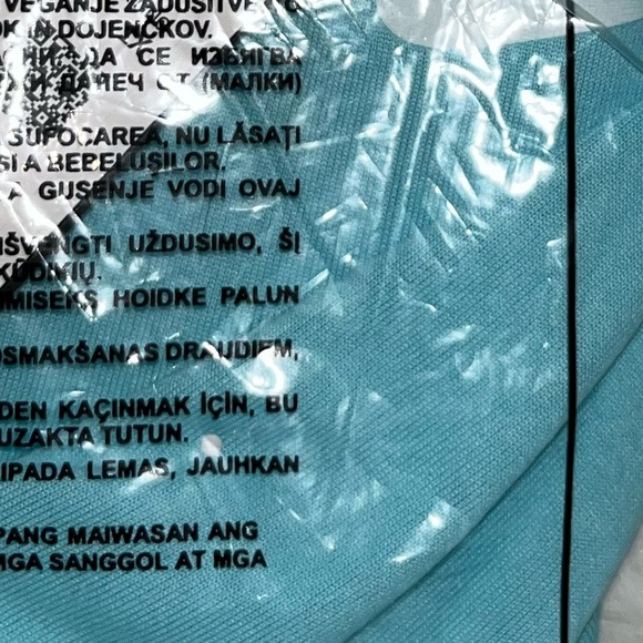 NIKE Women’s Plus Size Dry Legend Training Top Copa (Light Blue) 1X - Picture 5 of 7